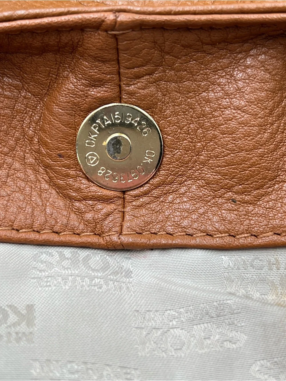 Authentic Michael Kors Leather Belted Hobo Shoulder Bag Tan Camel Mid-2010 Purse
